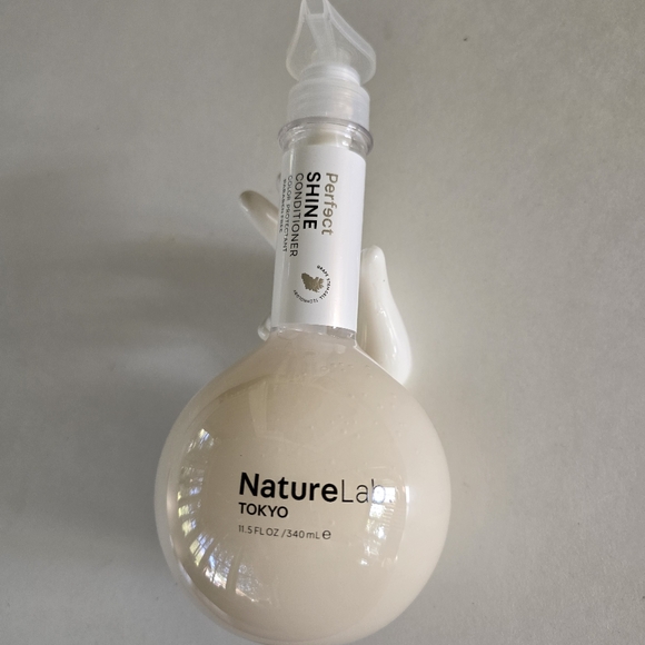 💇🏼‍♀️ NatureLab Tokyo Perfect Shine Conditioner - Picture 4 of 11